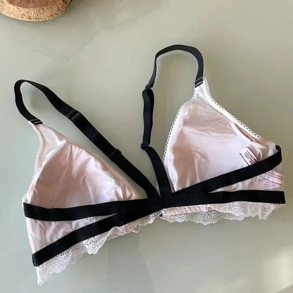 Victorias Secret white bralette - Picture 6 of 6